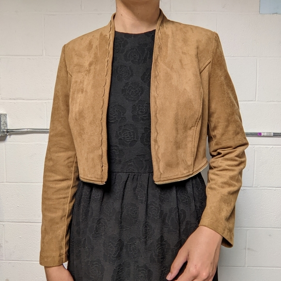 Chico's Convertible Sueded Peplum Size 8 - Picture 9 of 13